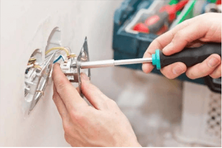 Установка розеток&nbsp;